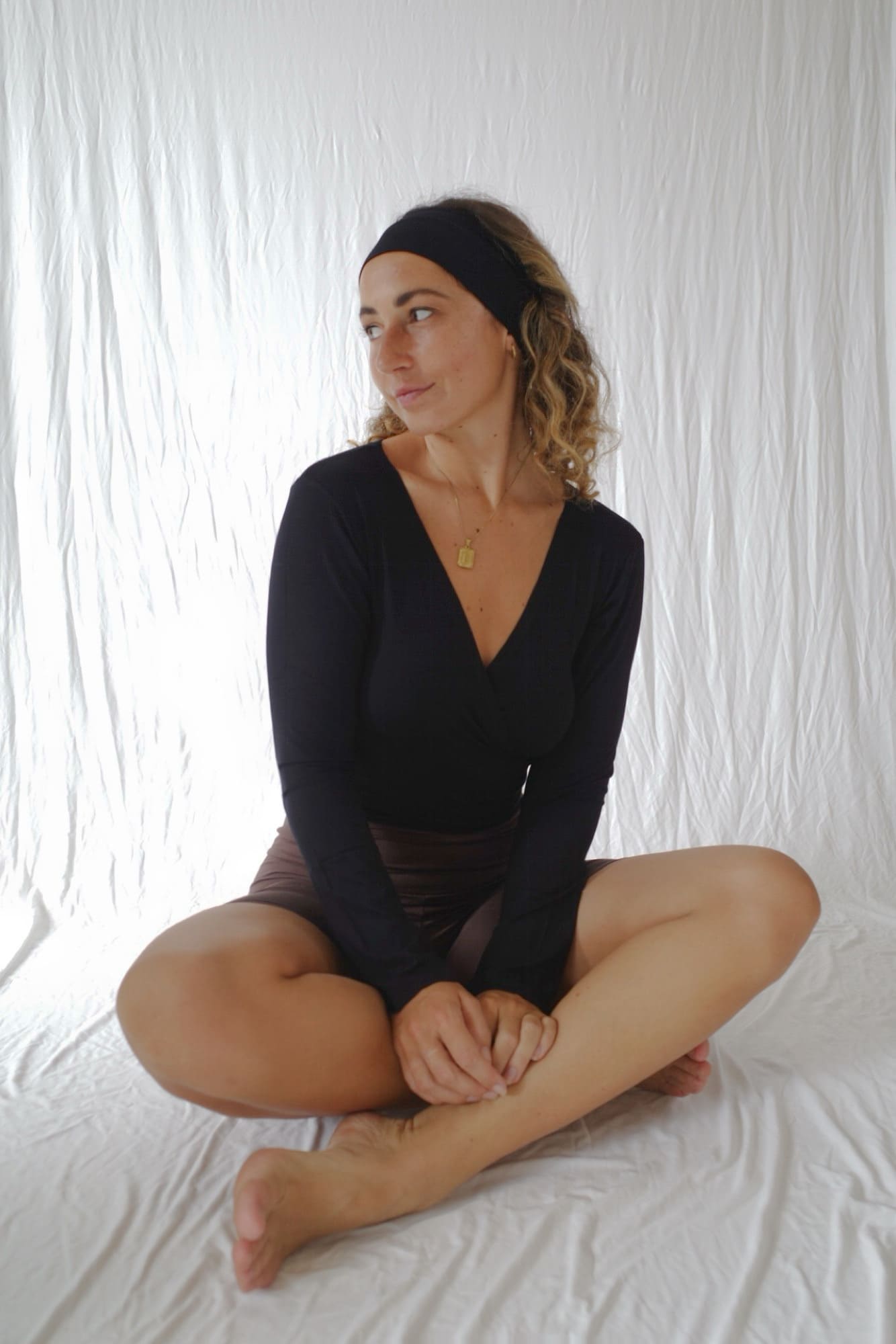 SARI WRAP TOP/BLACK