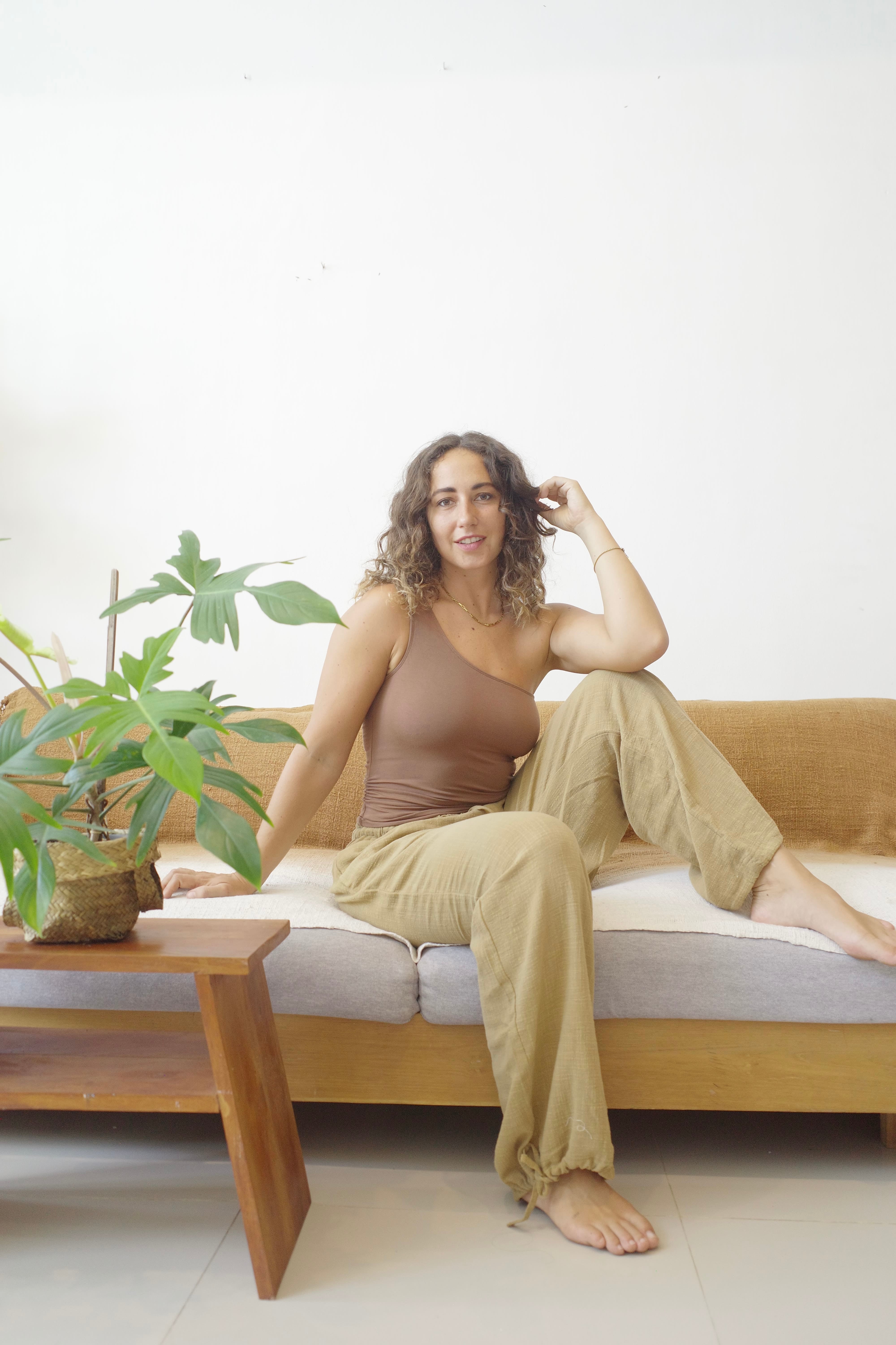 SARI ONE SHOULDER/COCOA BROWN