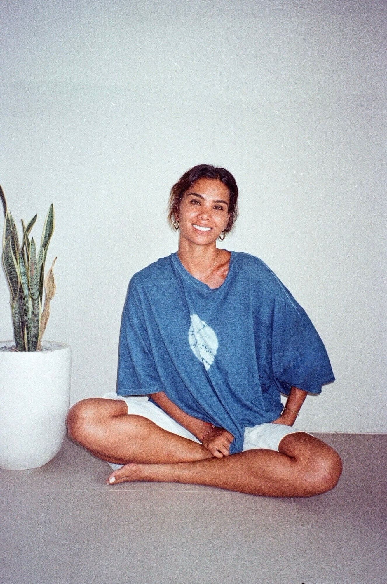【6月末お届け】EARTH T-SHIRTS/INDIGO