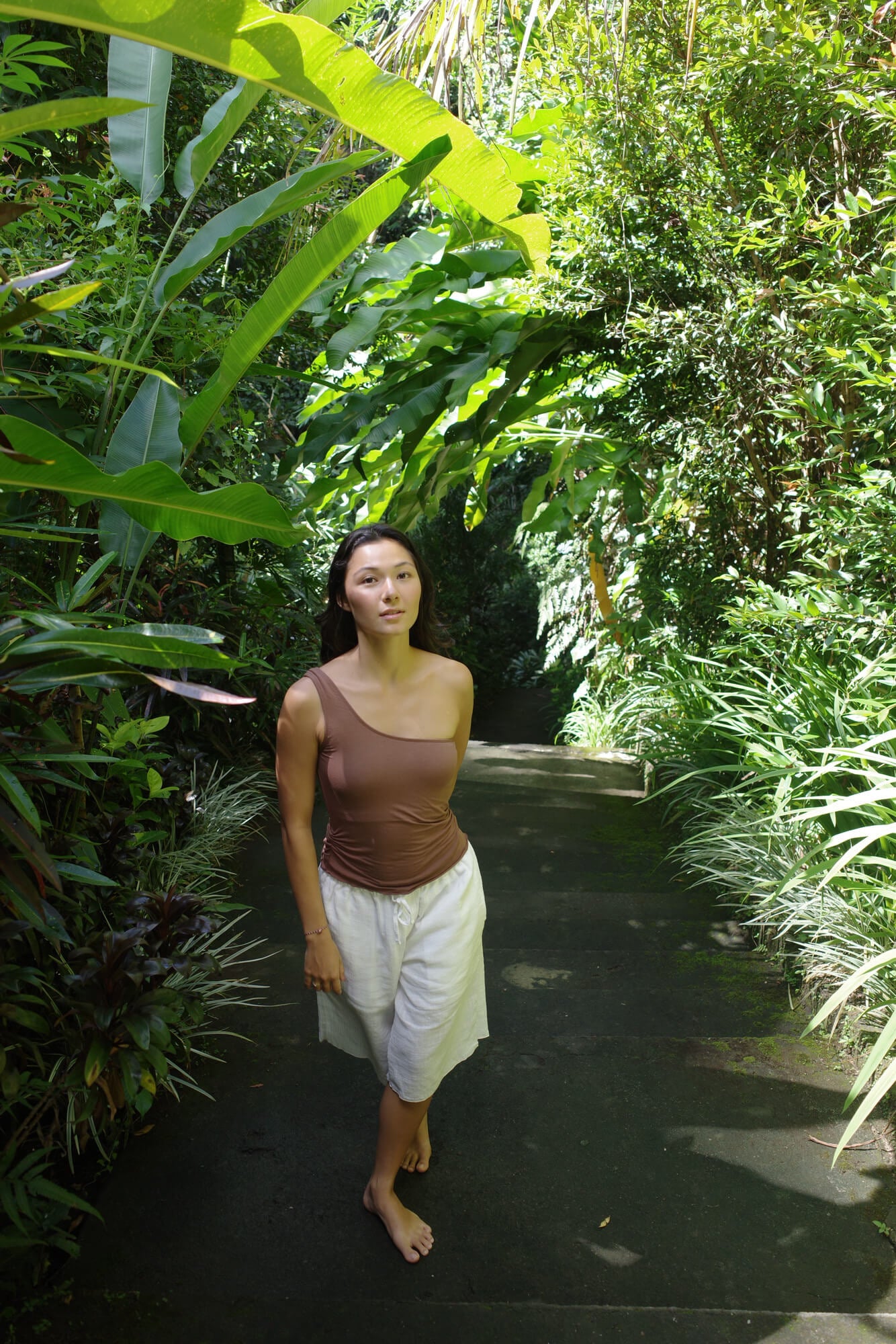 【6月末お届け/POPUP先行受け取り可】SARI ONE SHOULDER/COCOA BROWN