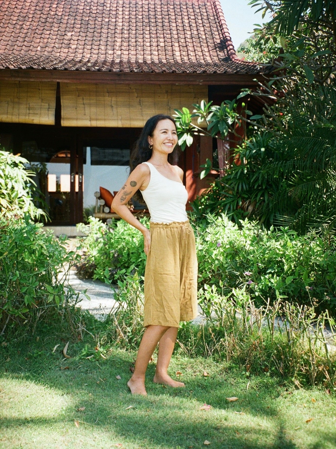 ORGANIC COTTON BERMUDA SHORTS/MILK CHOCOLATE